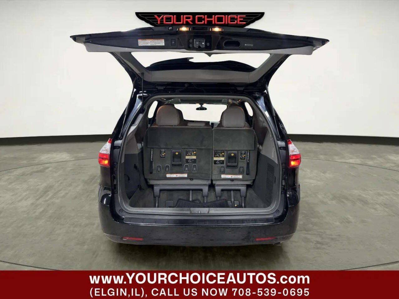 Used 2015 Toyota Sienna XLE FWD image 5