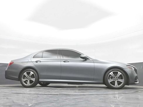 Used 2019 Mercedes-Benz E 300 4MATIC image 36