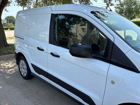 Used 2015 Ford Transit Connect XL FWD image 4