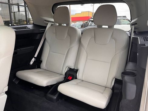 Used 2023 Volvo XC90 B6 Plus w/ Protection Package Premier image 20