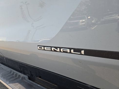 Used 2026 GMC Sierra EV Denali AWD/4WD image 10