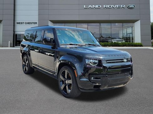 Certified 2023 Land Rover Defender 130 X-Dynamic SE AWD/4WD image 2