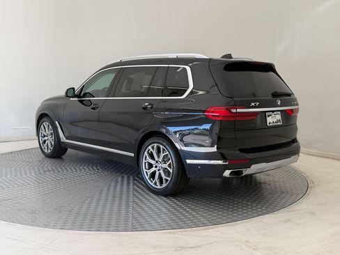 Used 2021 BMW X7 xDrive40i w/ Premium Package 2 AWD/4WD image 3