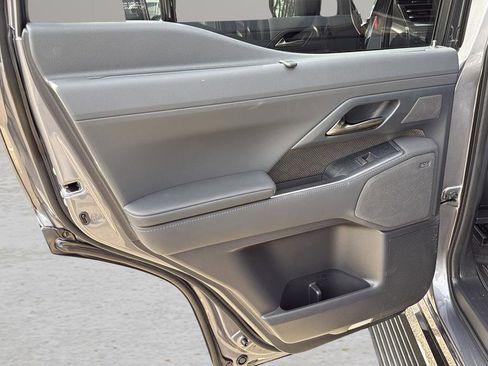 Used 2025 Lexus GX 550 w/ Accessory Package (Z1) image 14