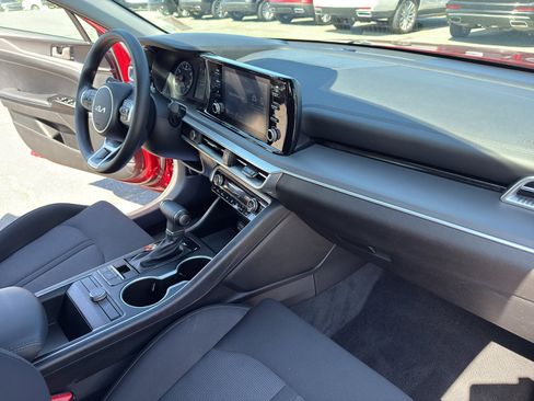 Used 2023 Kia K5 LXS image 31