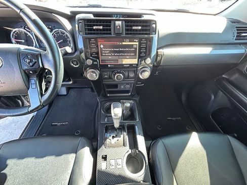 Used 2024 Toyota 4Runner TRD Off-Road Premium AWD/4WD image 18