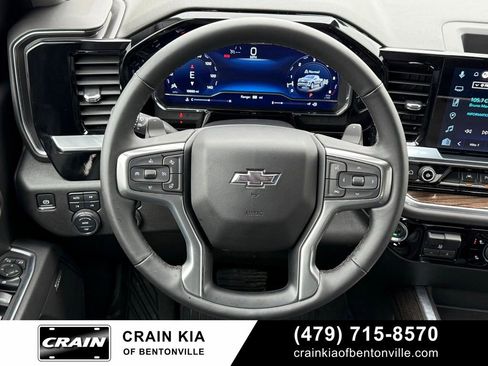 Used 2025 Chevrolet Silverado 1500 RST AWD/4WD image 14