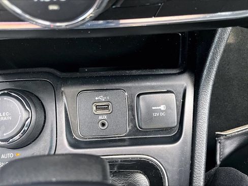 Used 2020 Jeep Cherokee Limited AWD/4WD image 20