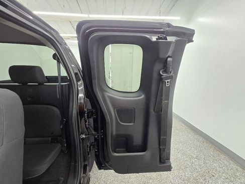Used 2024 Nissan Frontier S w/ S Utility Package RWD image 25