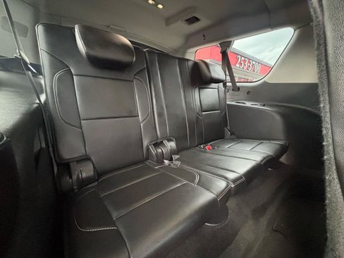 Used 2015 Chevrolet Suburban LT AWD/4WD image 13