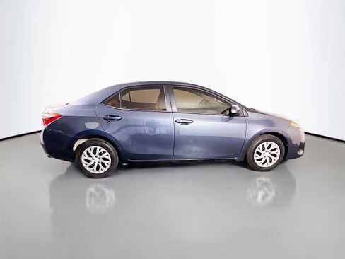 Used 2018 Toyota Corolla LE FWD image 11