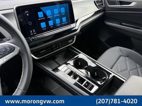 Used 2024 Volkswagen Atlas Cross Sport SE w/ Panoramic Sunroof Package AWD/4WD image 39