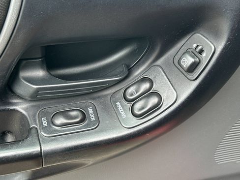 Used 2004 Ford Ranger XLT RWD image 11