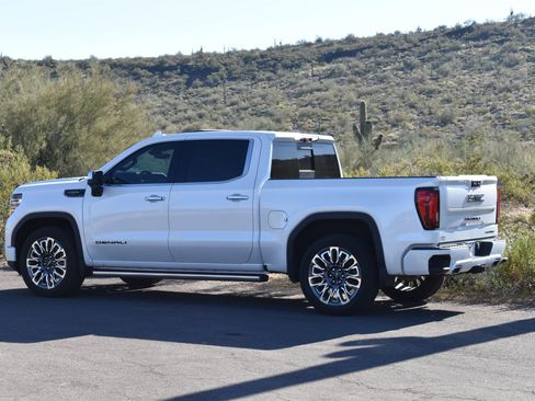 Used 2023 GMC Sierra 1500 Denali Ultimate image 5