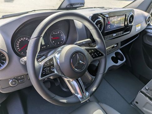 New 2025 Mercedes-Benz Sprinter 2500 image 5