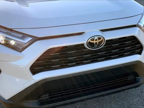 Used 2025 Toyota RAV4 XLE Premium image 29