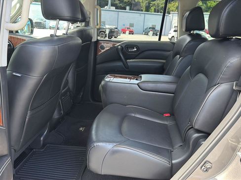Used 2018 INFINITI QX80 2WD w/ Driver Assistance Package image 11