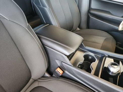 Certified 2025 Jeep Grand Cherokee Laredo w/ Luxury Tech Group I RWD image 16