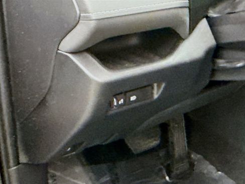 Used 2024 Toyota RAV4 LE image 10