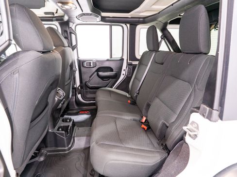 Used 2019 Jeep Wrangler Unlimited Sport AWD/4WD image 29