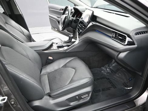 Used 2024 Toyota Camry XSE image 24