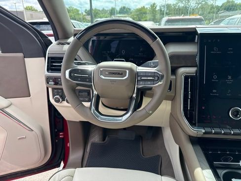New 2026 GMC Yukon XL Denali w/ Denali Reserve Package AWD/4WD image 16