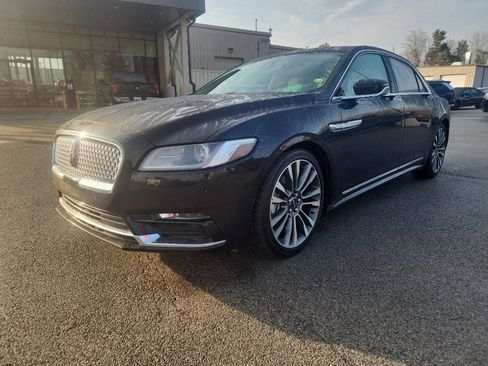 Used 2019 Lincoln Continental Select w/ Continental Climate Package image 2