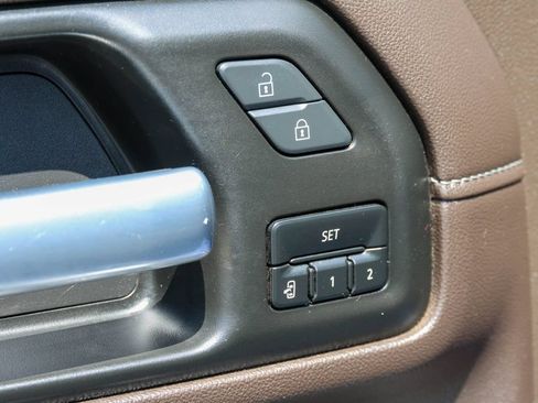 Used 2021 Chevrolet Silverado 2500 LTZ w/ LTZ Plus Package AWD/4WD image 5
