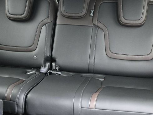 New 2026 Nissan Armada SL w/ Captain's Chari Seat Package AWD/4WD image 22