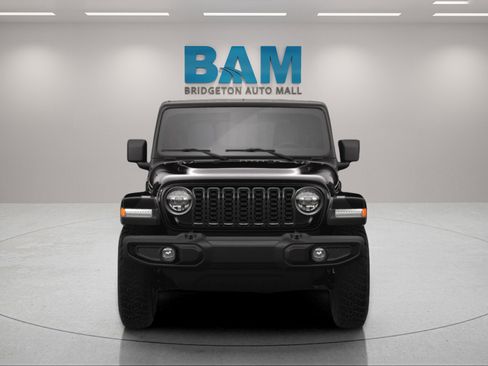 New 2025 Jeep Gladiator Willys image 2