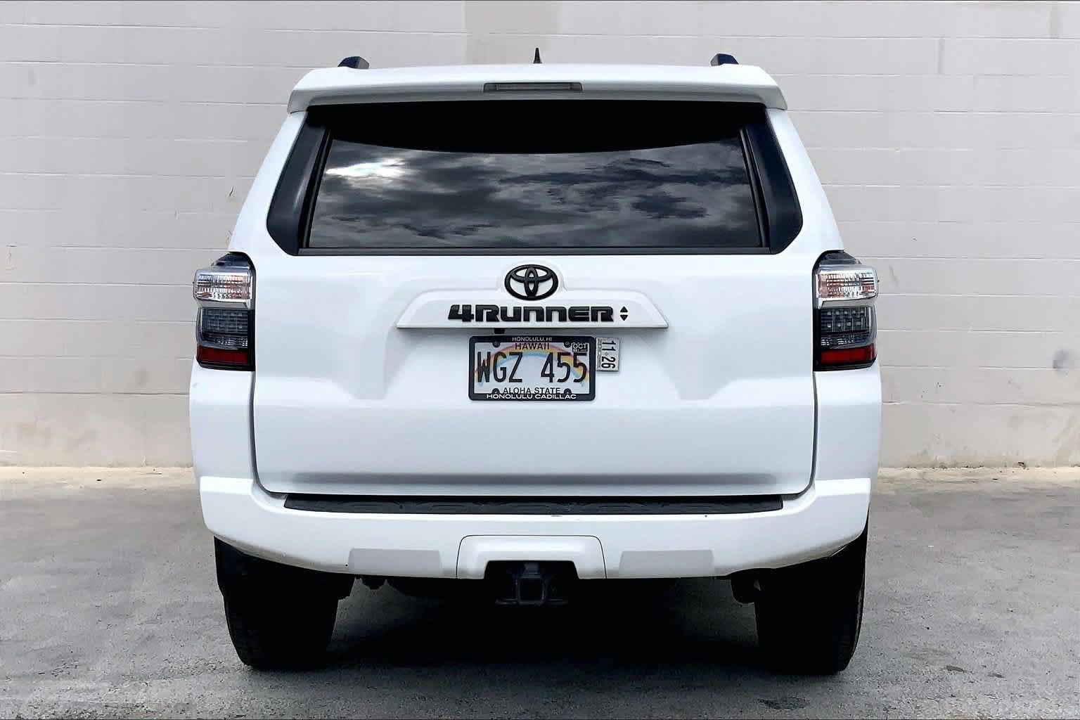 Used 2022 Toyota 4Runner SR5 Premium RWD image 5