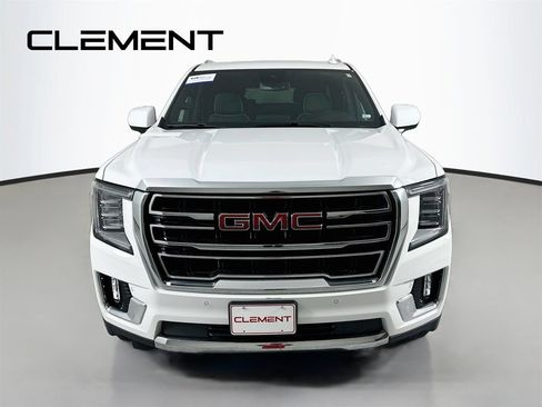 Used 2024 GMC Yukon XL SLT AWD/4WD image 3