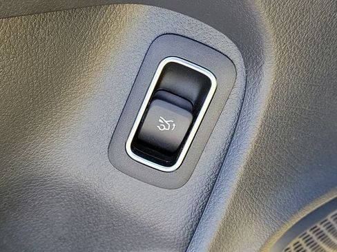 Used 2022 Mercedes-Benz CLA 250 image 20