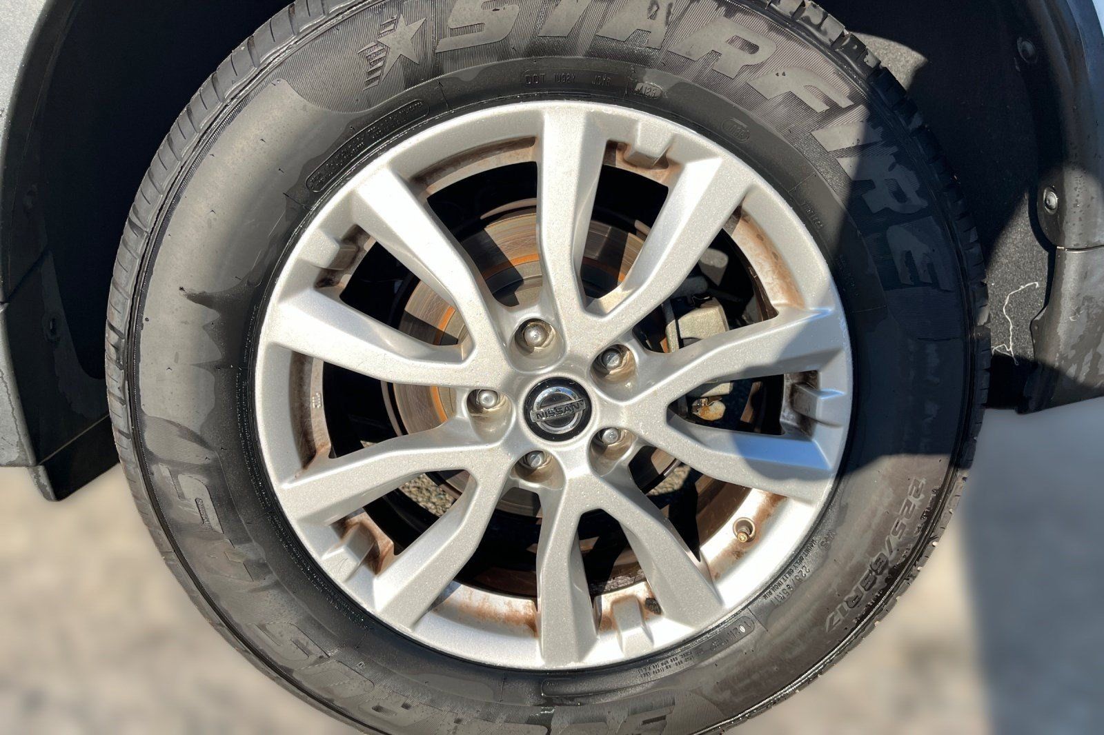 Used 2020 Nissan Rogue SV FWD image 6