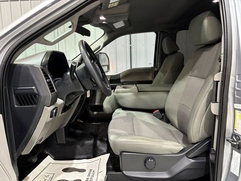 Used 2022 Ford F250 XL w/ Power Equipment Group image 11