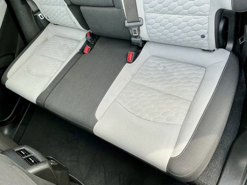 Used 2021 Chevrolet Equinox LT image 29