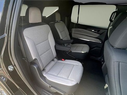 New 2026 Chevrolet Traverse LT w/ LPO, Floor Liner Package image 9