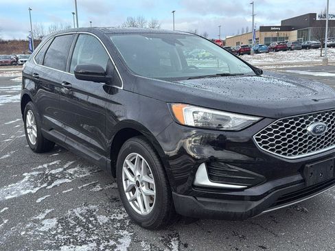 Used 2023 Ford Edge SEL image 1