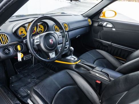 Used 2007 Porsche Cayman image 2