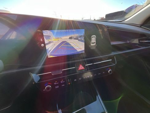 Used 2023 Kia Niro EX image 20