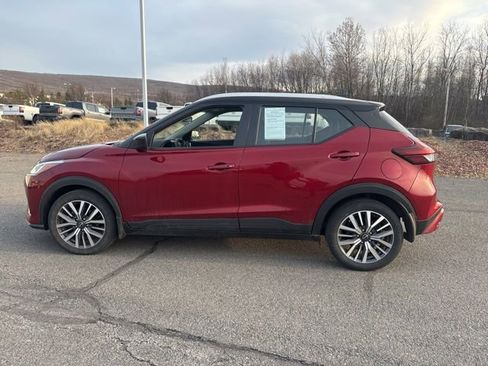 Certified 2023 Nissan Kicks SV image 8