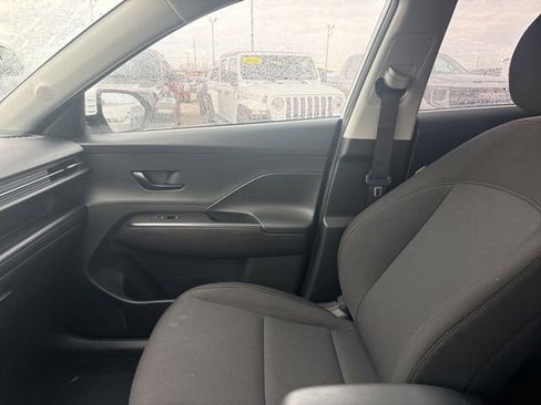 Used 2025 Hyundai Kona SEL image 31