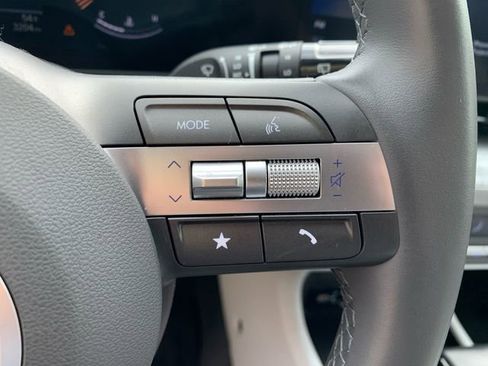 Used 2024 Hyundai Kona SEL FWD image 22
