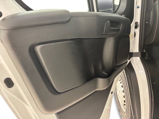 Used 2025 RAM ProMaster 2500 w/ Convenience Group FWD image 12
