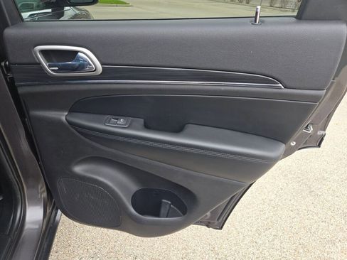 Used 2020 Jeep Grand Cherokee Limited image 9