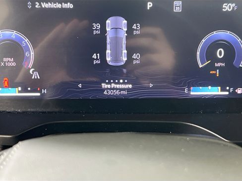 Used 2023 Jeep Grand Cherokee Overland w/ Adv Protech Group III image 12