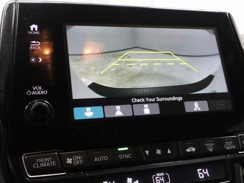 Used 2022 Honda Odyssey Touring image 5