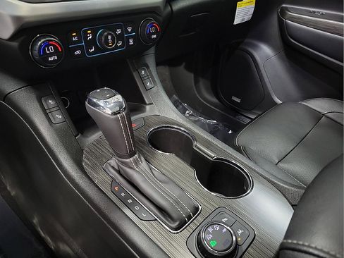 Used 2019 GMC Acadia SLT AWD/4WD image 19