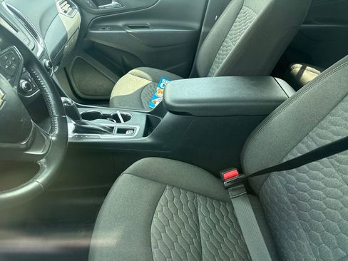 Used 2021 Chevrolet Equinox LT FWD image 7