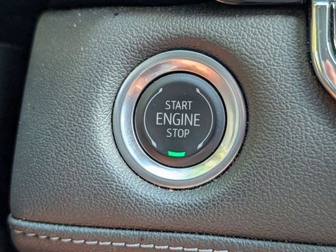 Used 2024 Chevrolet Colorado LT w/ LT Convenience Package III RWD image 25